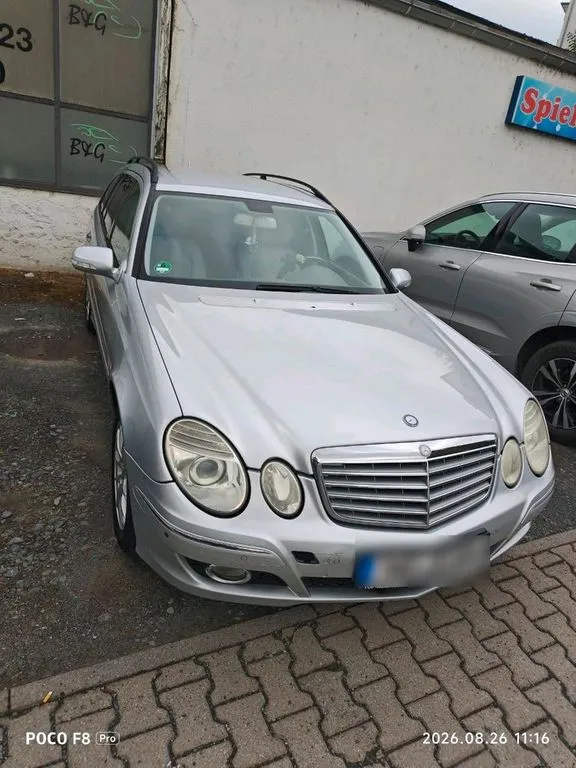 Mercedes-Benz E 220