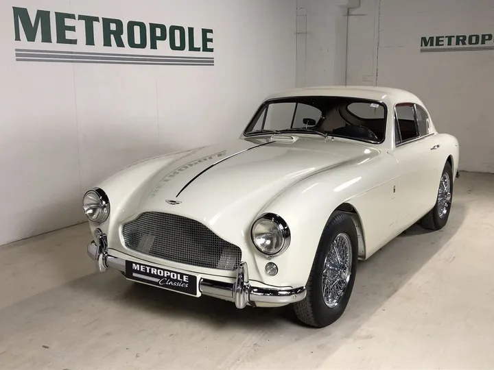 Aston Martin DB