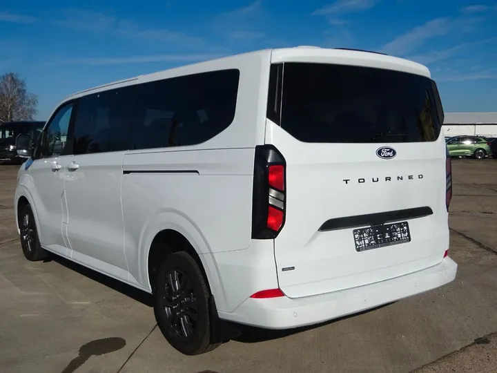 Ford Tourneo Custom