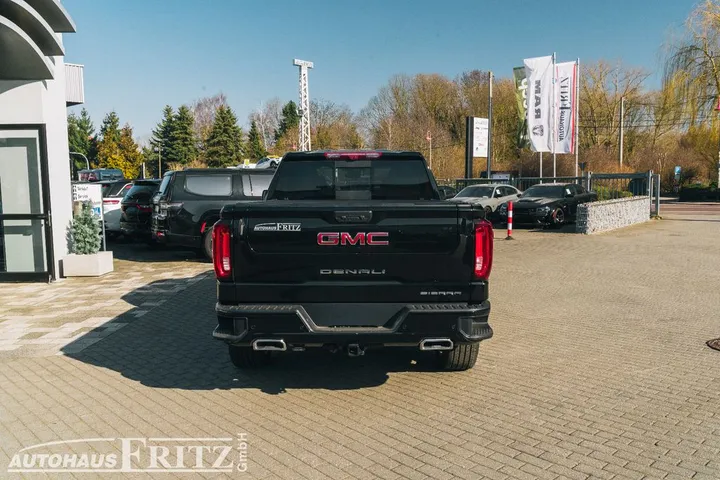GMC Sierra