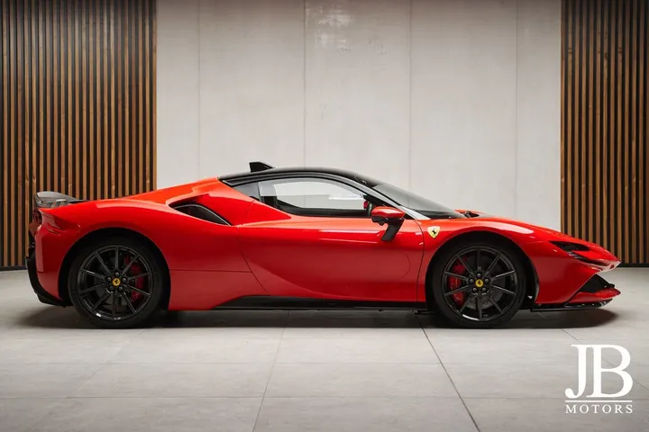 Ferrari SF90