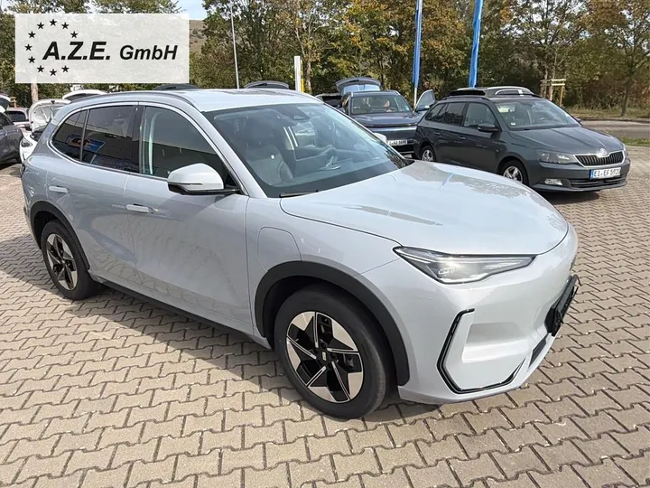 Geely E5
