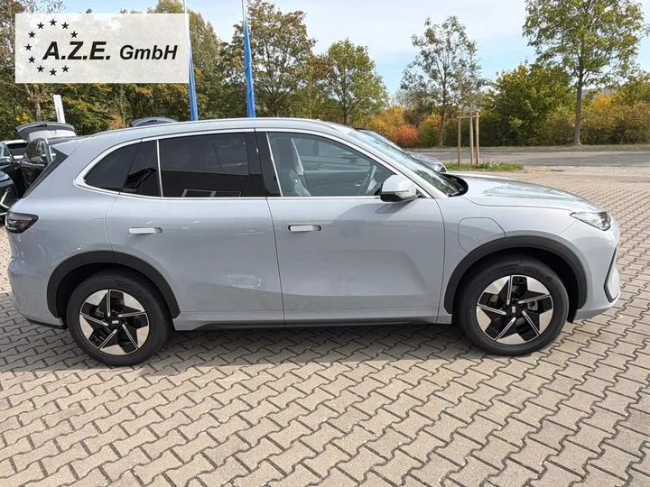 Geely E5