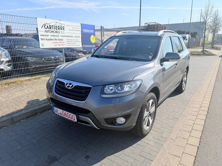 Hyundai SANTA FE