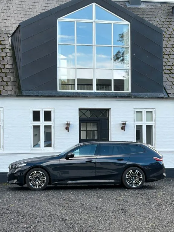 BMW i5