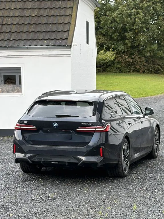 BMW i5