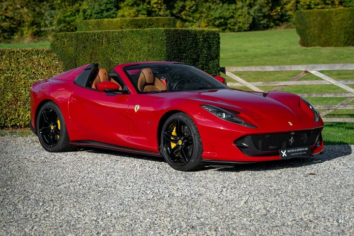 Ferrari 812