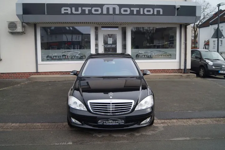 Mercedes-Benz S 320