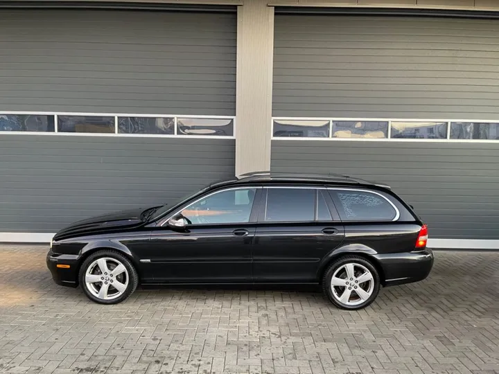 Jaguar X-Type