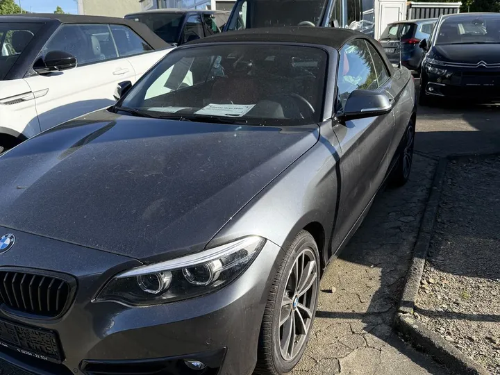 BMW 218