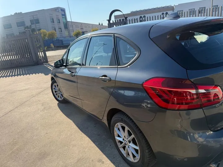 BMW 220
