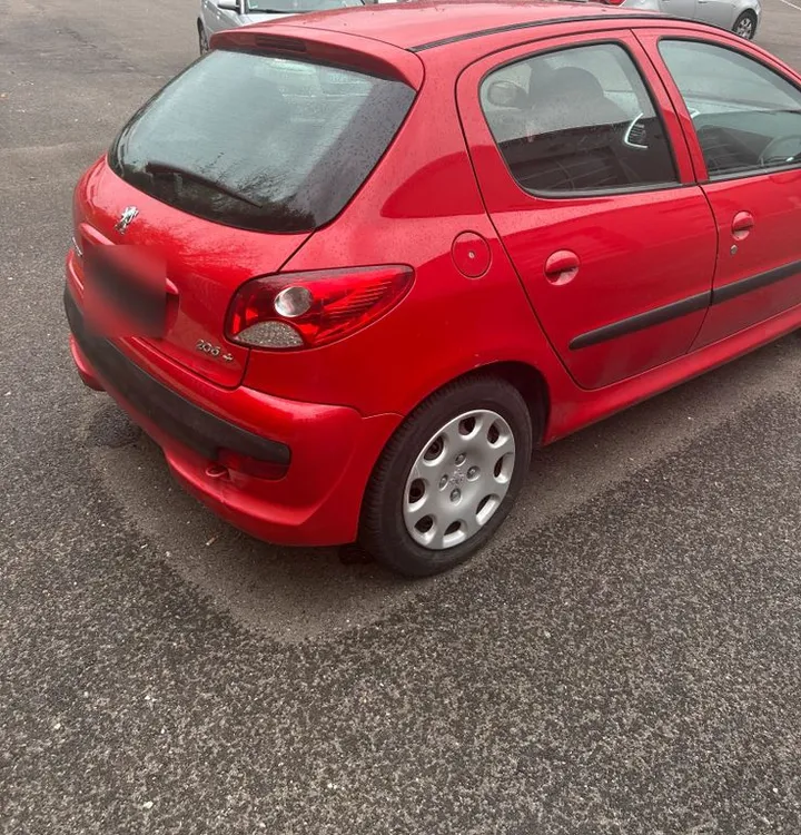Peugeot 206