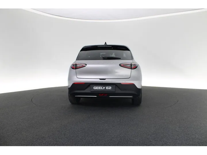 Geely E2