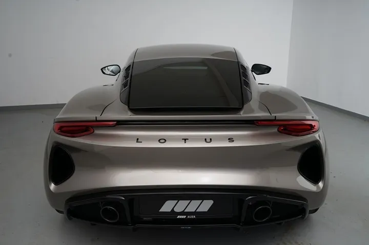 Lotus Emira
