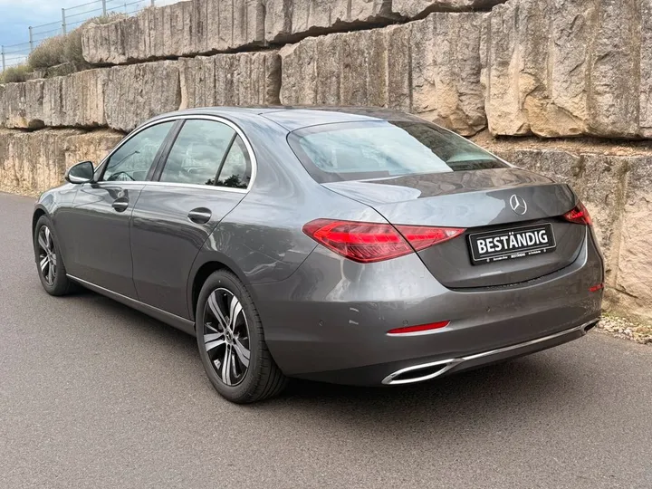Mercedes-Benz C 180