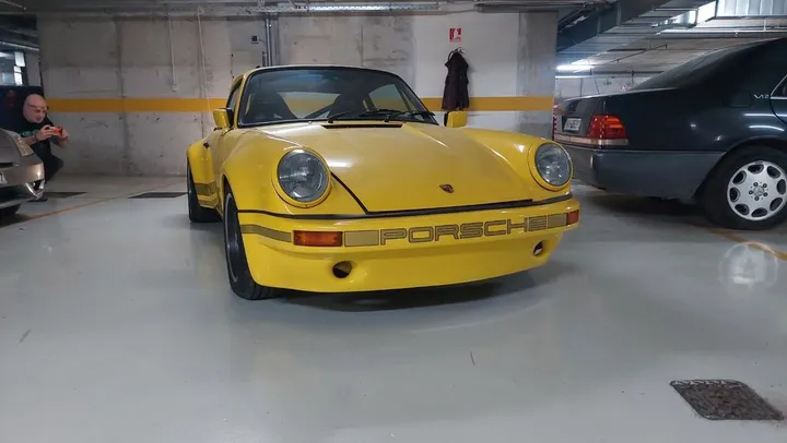 Porsche 911