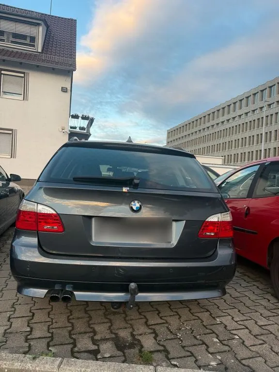 BMW 525