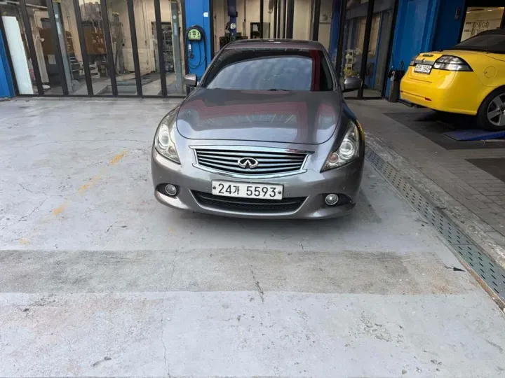 Infiniti G