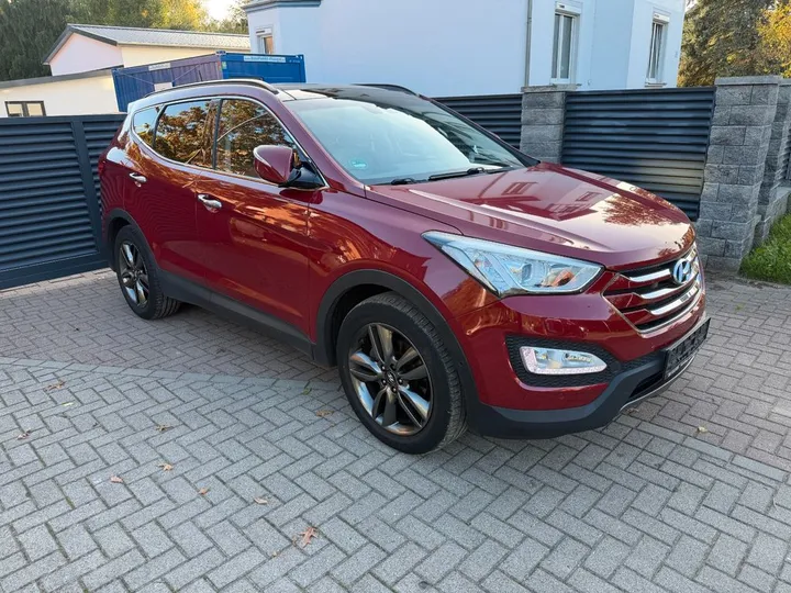 Hyundai SANTA FE