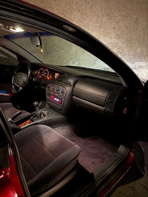 Opel Omega