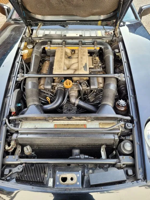 Porsche 928