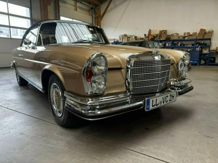 Mercedes-Benz 280