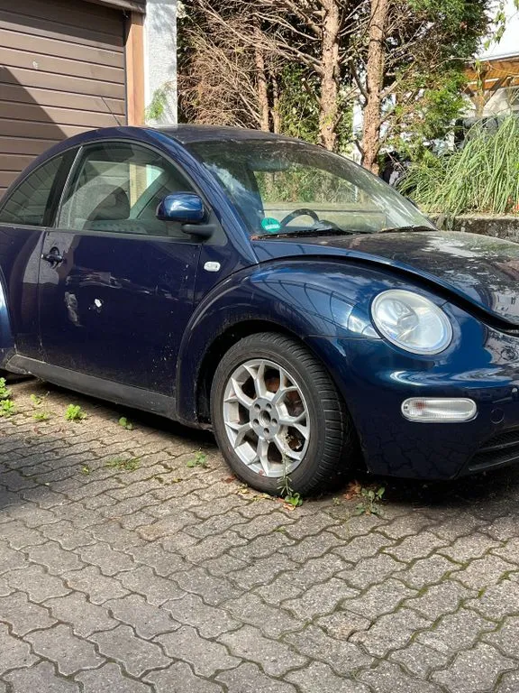 Volkswagen New Beetle