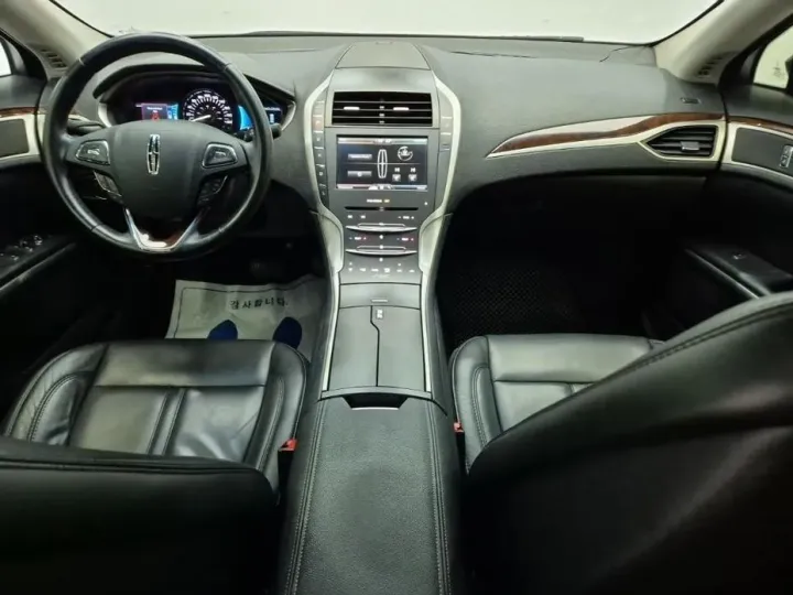 Lincoln MKZ