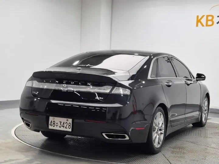 Lincoln MKZ
