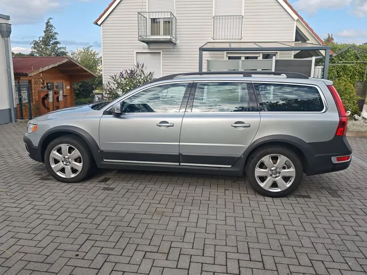 Volvo XC70