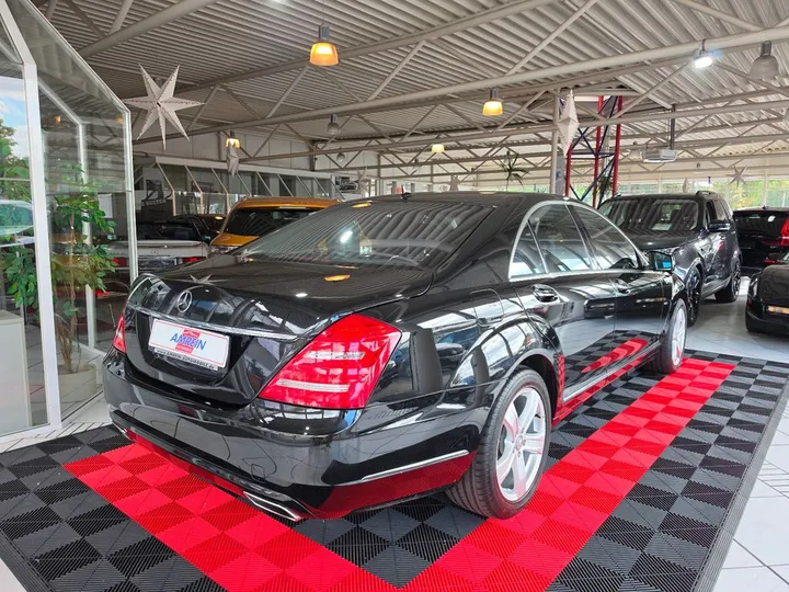 Mercedes-Benz S 500