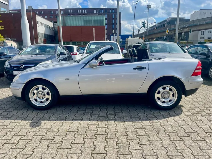 Mercedes-Benz SLK 200
