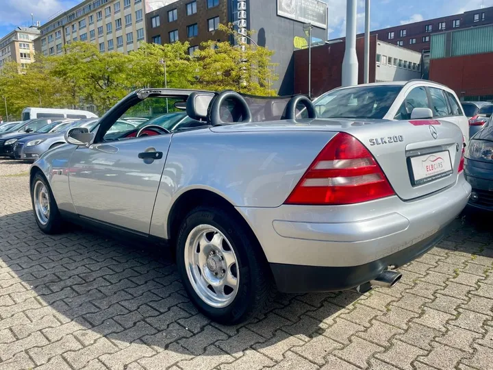 Mercedes-Benz SLK 200