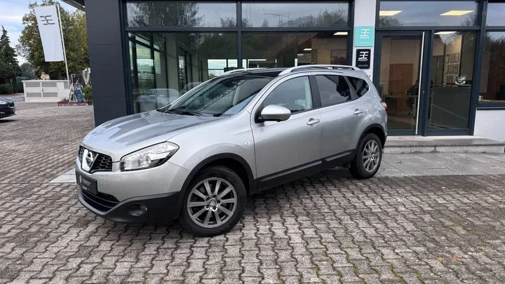 Nissan Qashqai+2