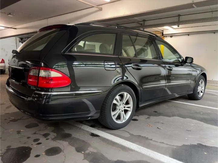 Mercedes-Benz E 280