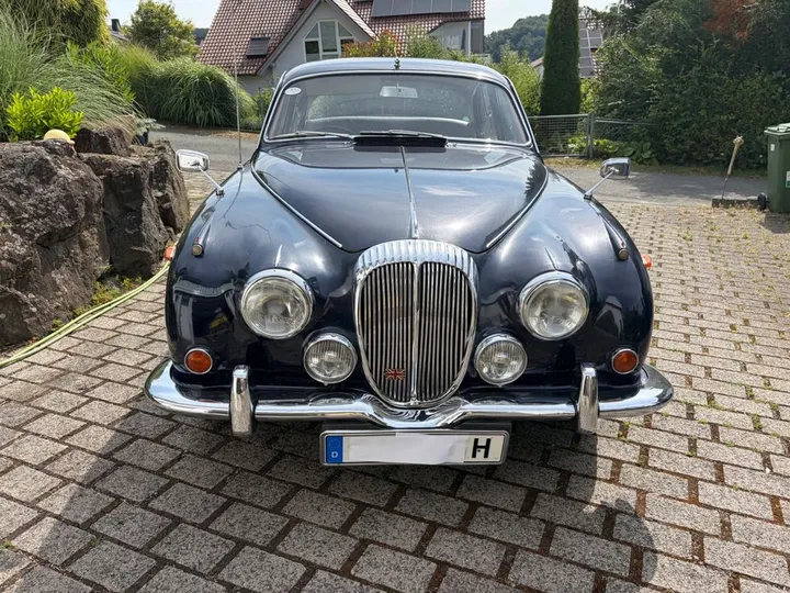 Jaguar MK II