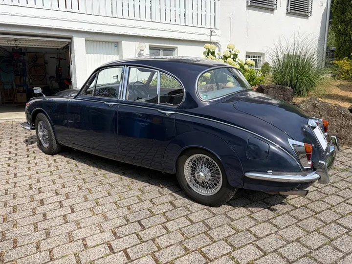 Jaguar MK II