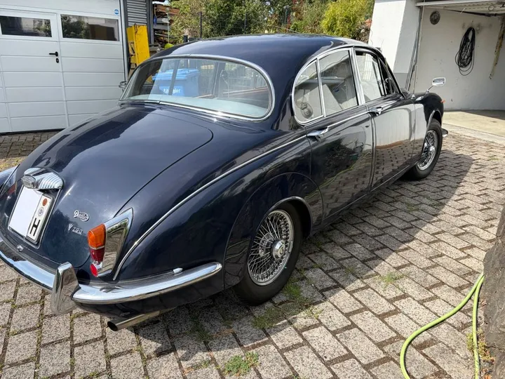 Jaguar MK II