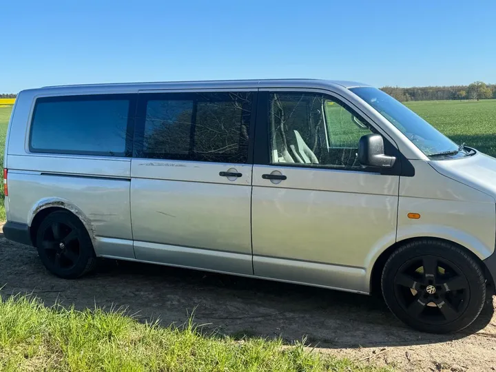 Volkswagen T5 Caravelle