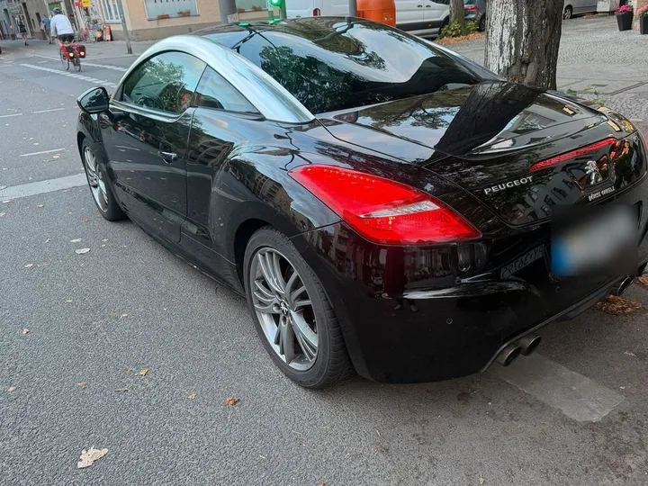 Peugeot RCZ