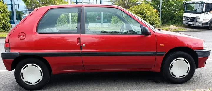 Peugeot 106