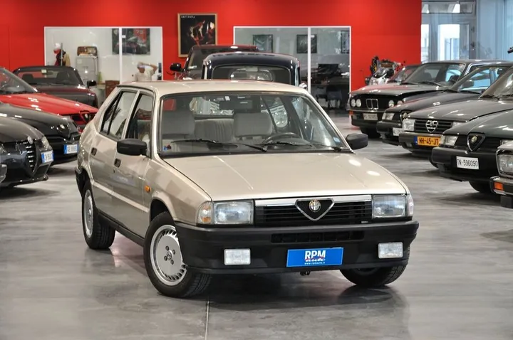 Alfa Romeo 33