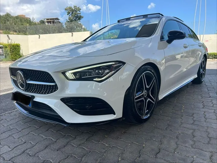Mercedes-Benz CLA 200