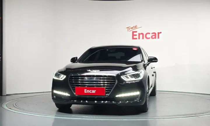 Genesis EQ900