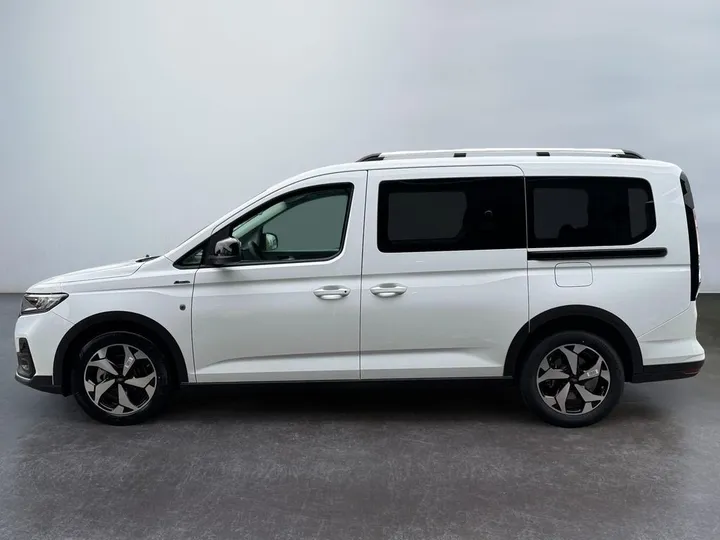 Ford Grand Tourneo