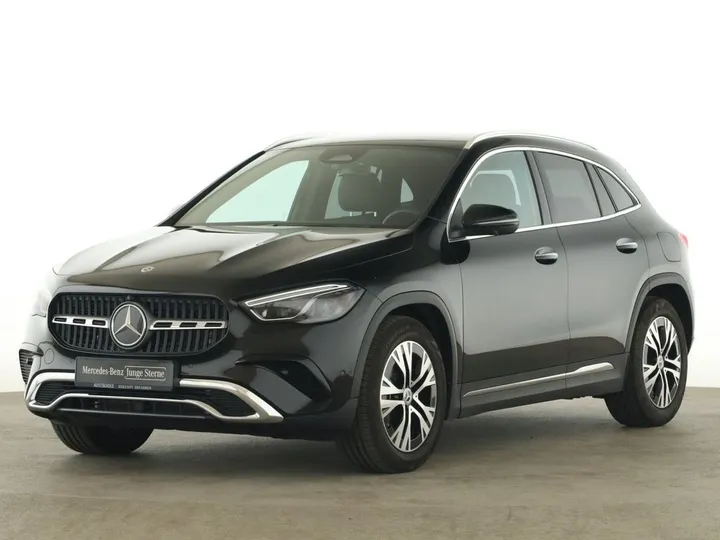 Mercedes-Benz GLA 200