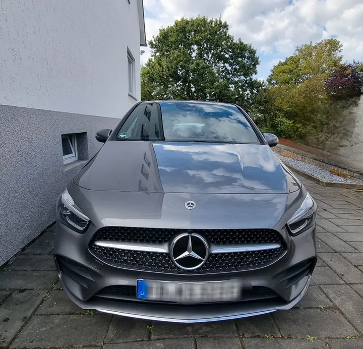 Mercedes-Benz 250