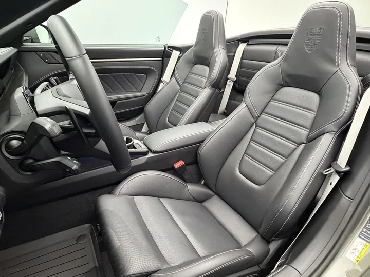 Porsche 992