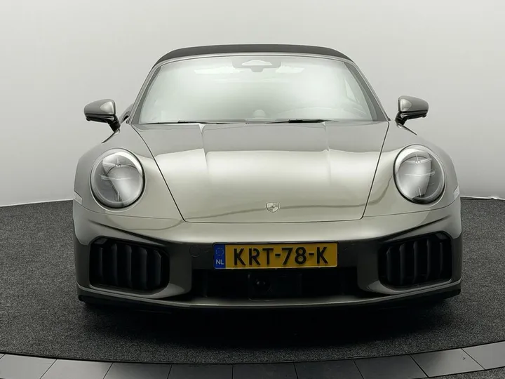 Porsche 992