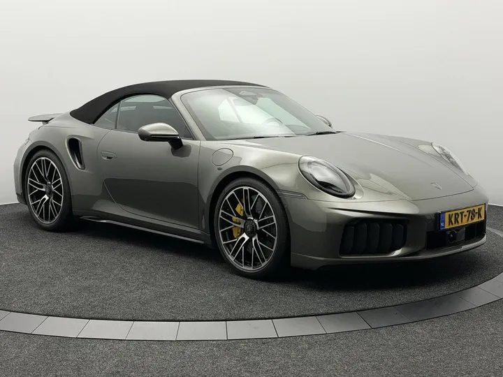 Porsche 992
